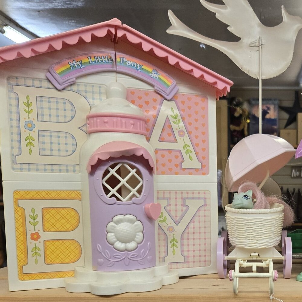 💜 sweet vintage MLP 1980's MY LITTLE PONY Nursery playset carriage & extras 💜 - Picture 1 of 4